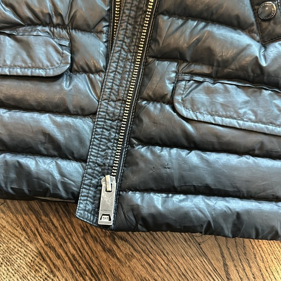 Burberry coat - Picture 6 of 9